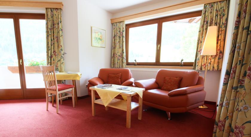 Hotel Garni Sonnblick Bad Kleinkirchheim Habitación foto
